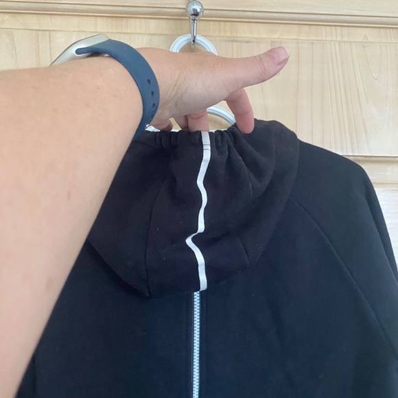 Men’s HACULLA hooded black sweatshirt. Men’s XXS. Like New Condition. No issues - Picture 8 of 9